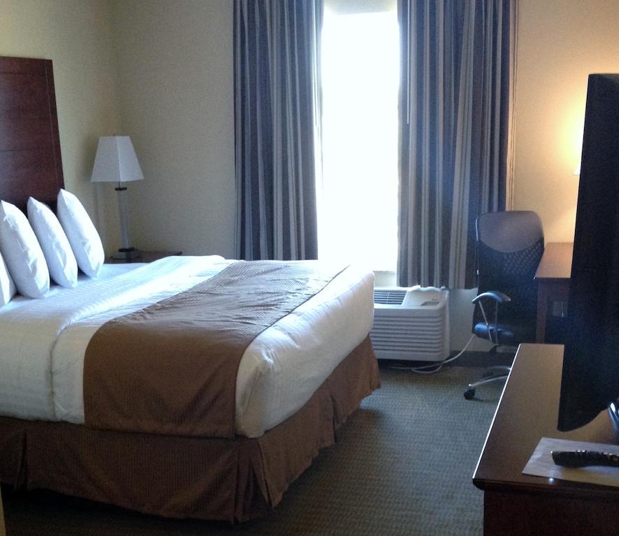 Cobblestone Hotel & Suites - Knoxville Room photo